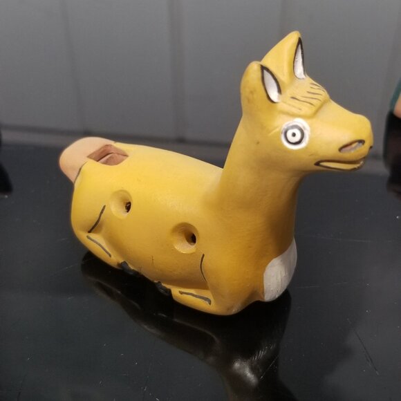 Set of 4 Ocarina 4 hole Whistle pipes, hand painted - Picture 5 of 9